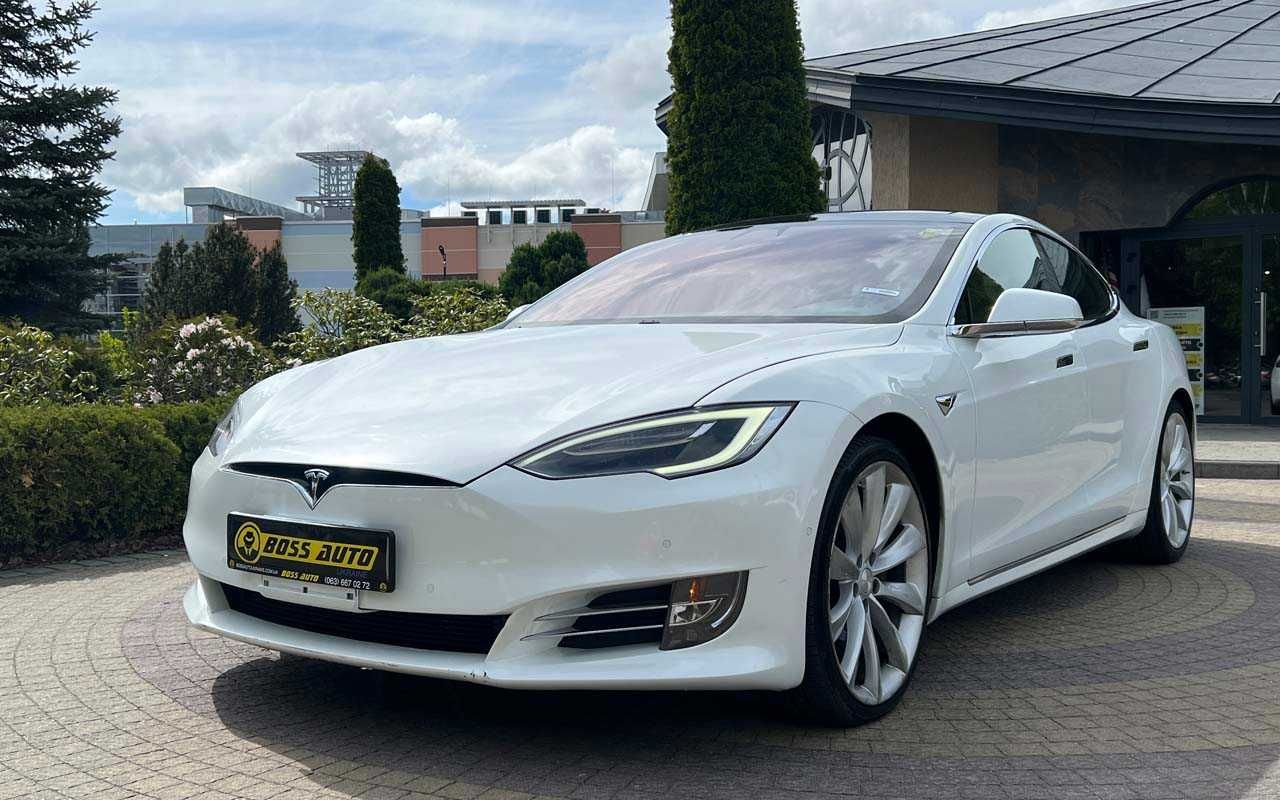 Tesla Model S 2018