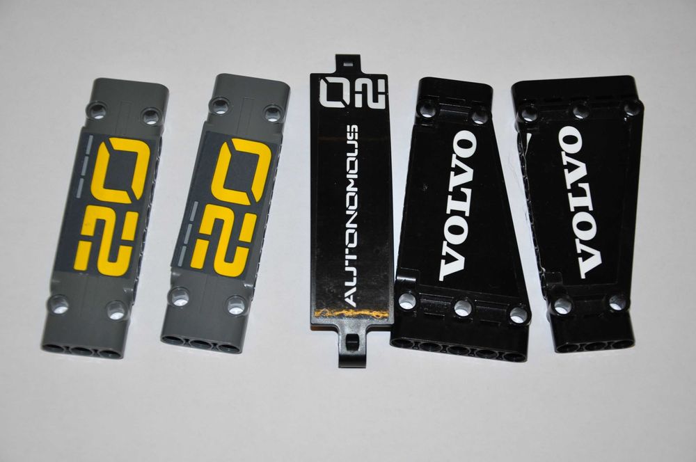 L4662. LEGO Technic - Panele z narukami z zestawu 42081, 5 szt.