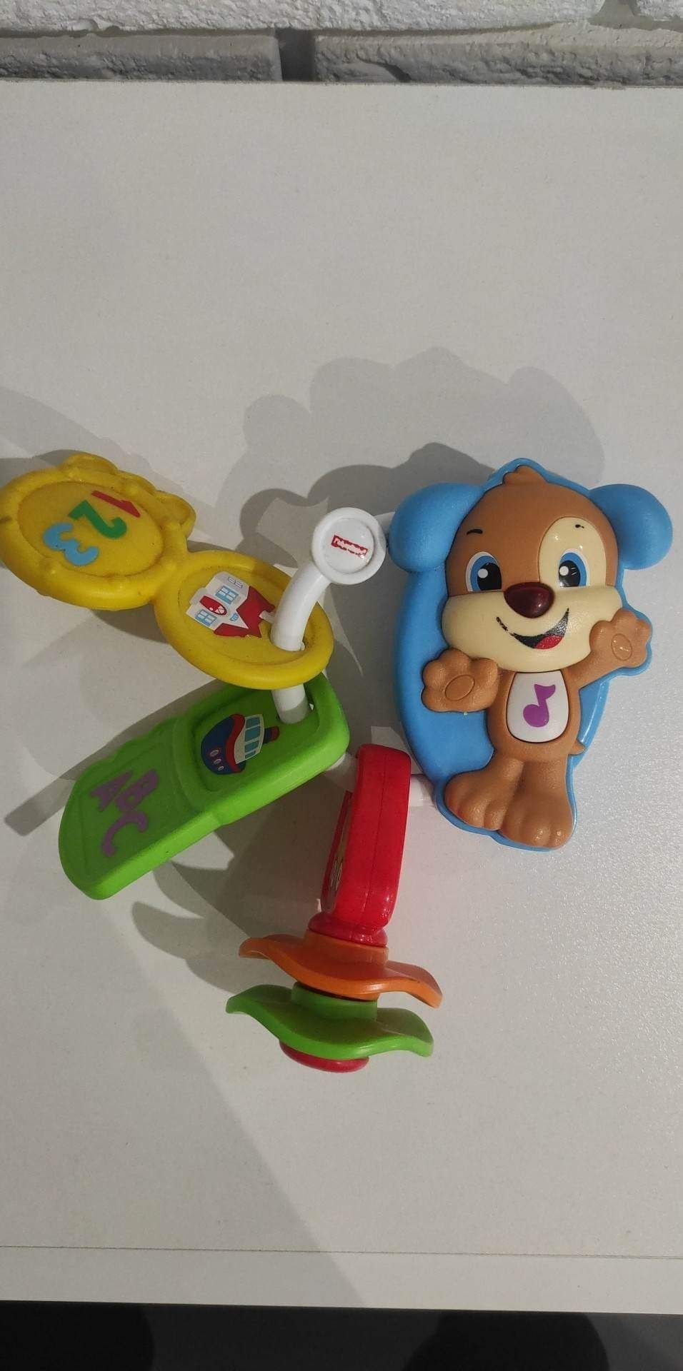 Fisher Price kluczyki klucze szczeniaczka uczniaczka fph63