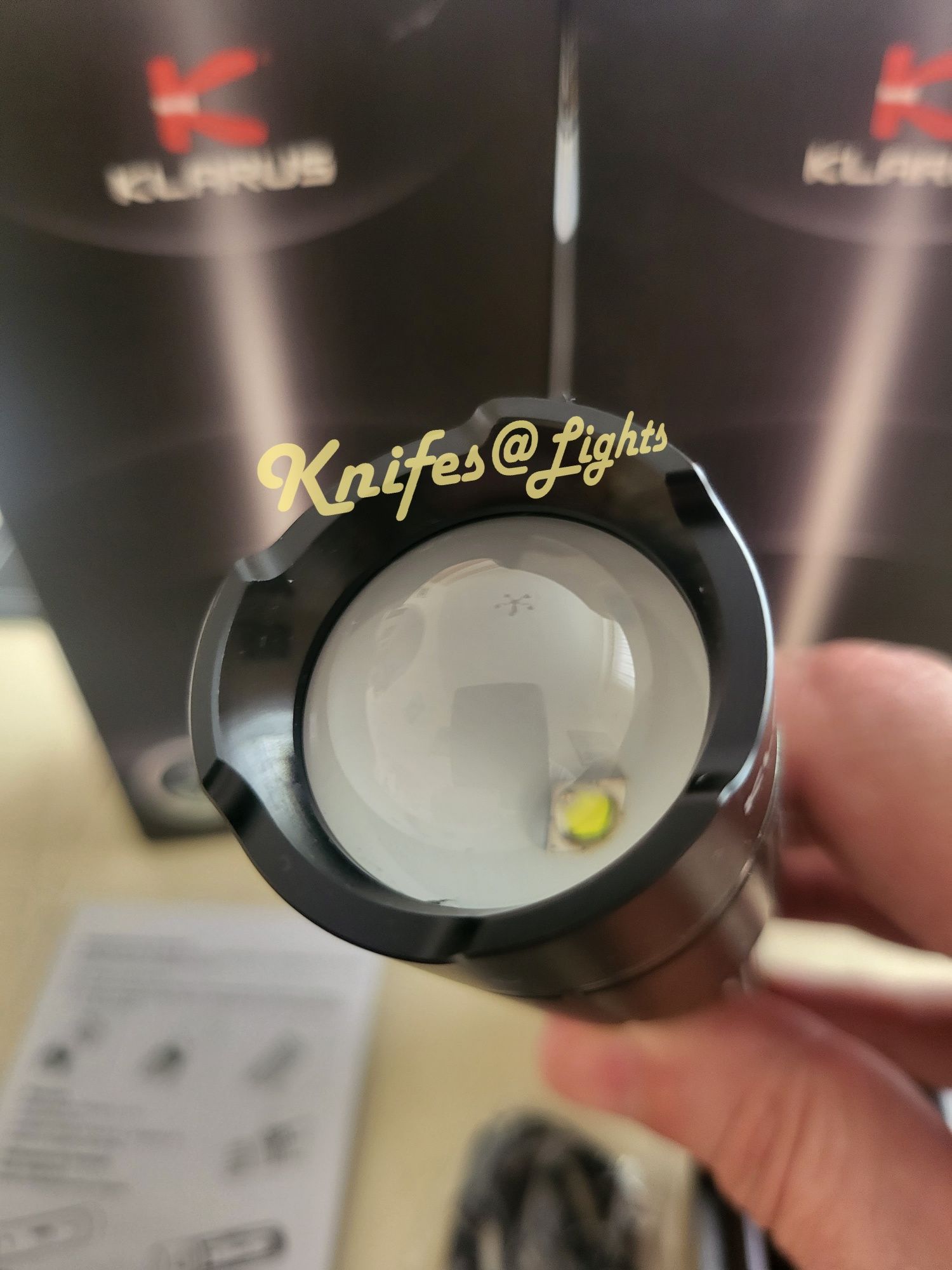 Klarus A2 new, ліхтар з лінзою