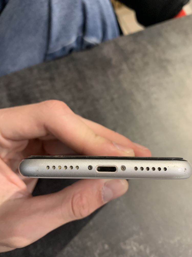 Iphone xr 64 Белый