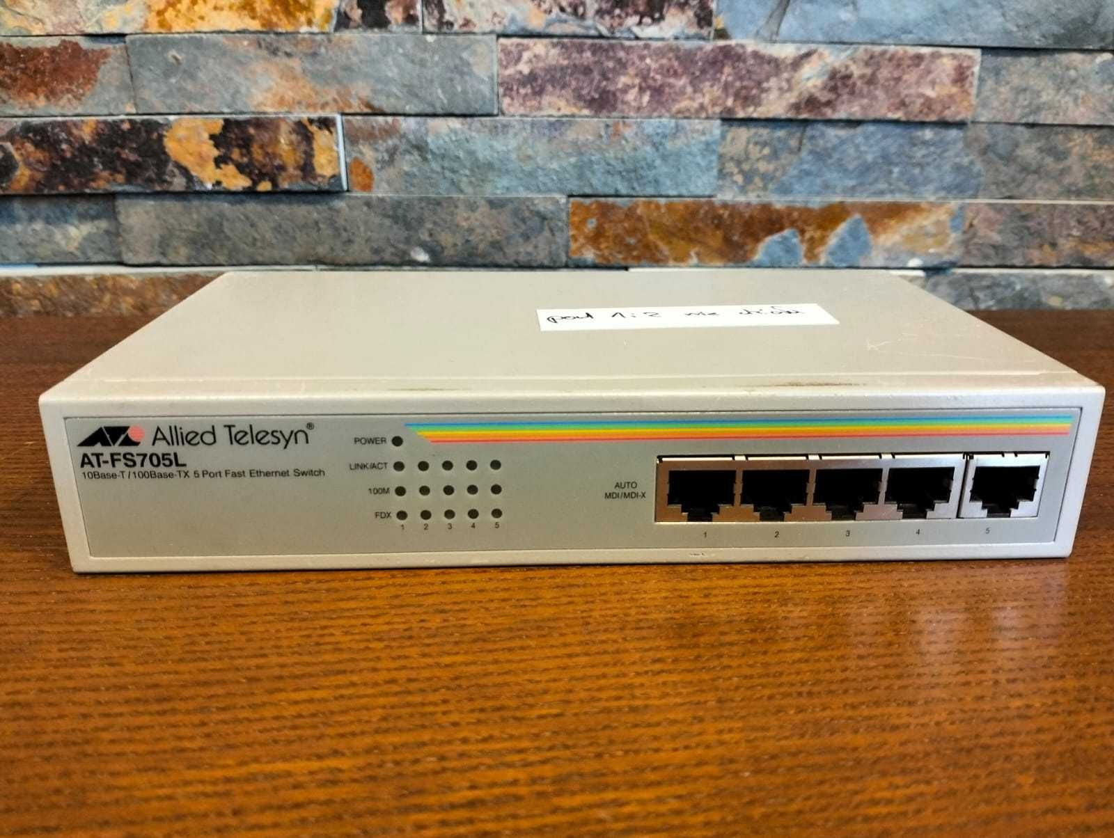Switch Allied Telesis AT-FS705L 5x 10/100 Mbps