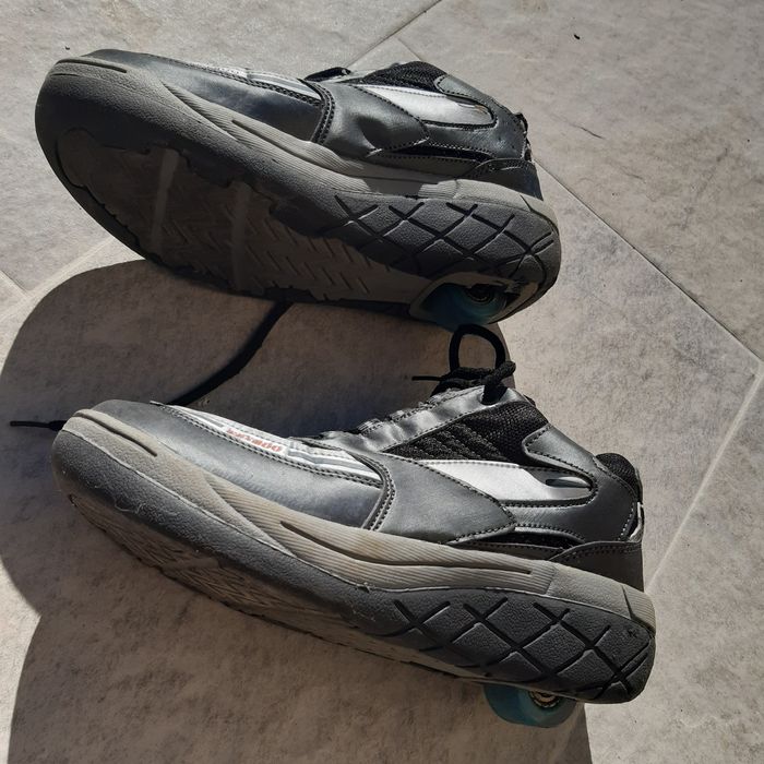 Ténis Feyboo com rodas