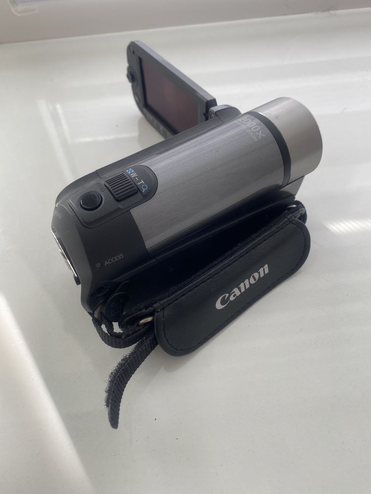 Видеокамера Canon Legria FS36