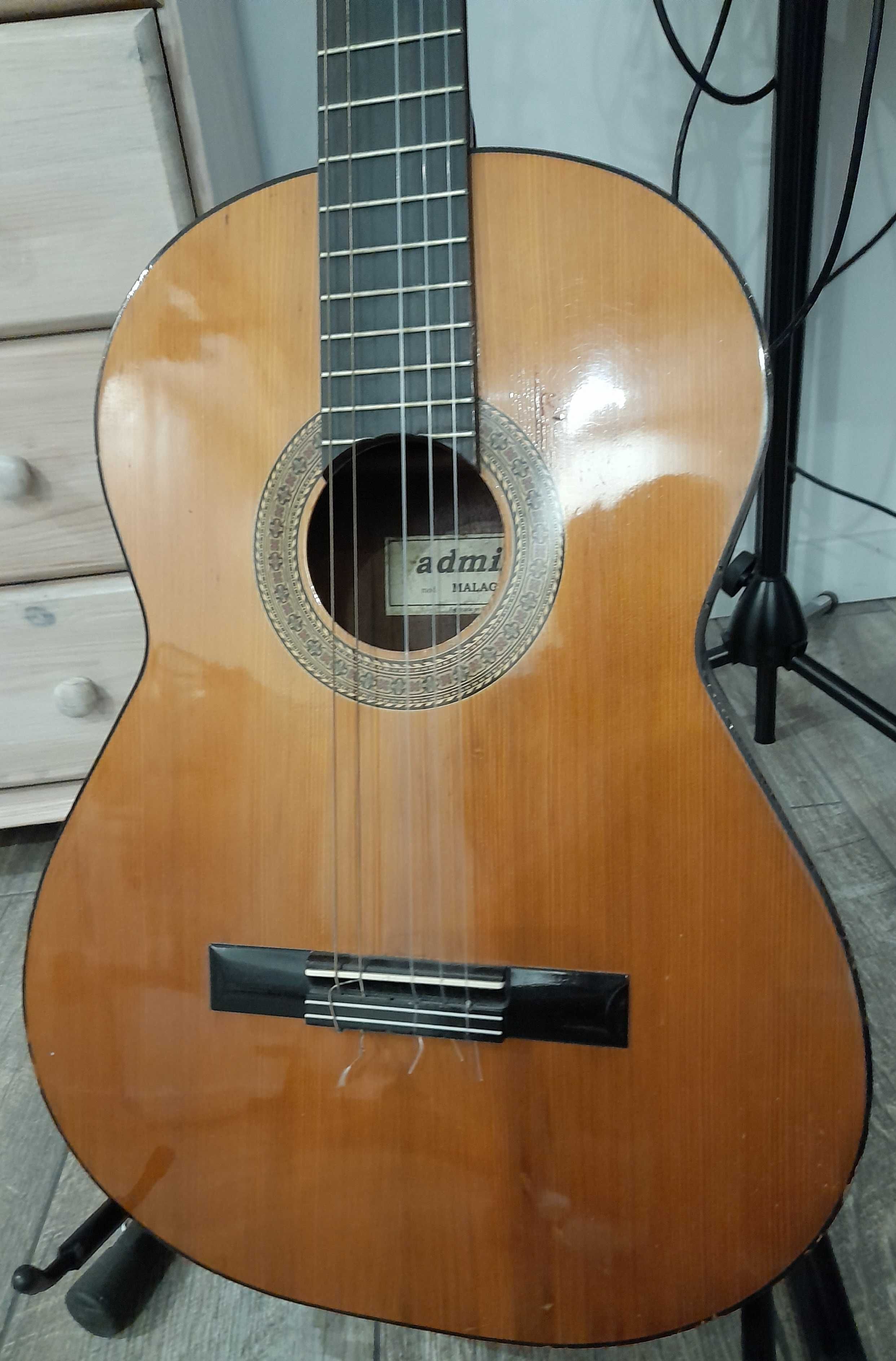Gitara Admira malaga