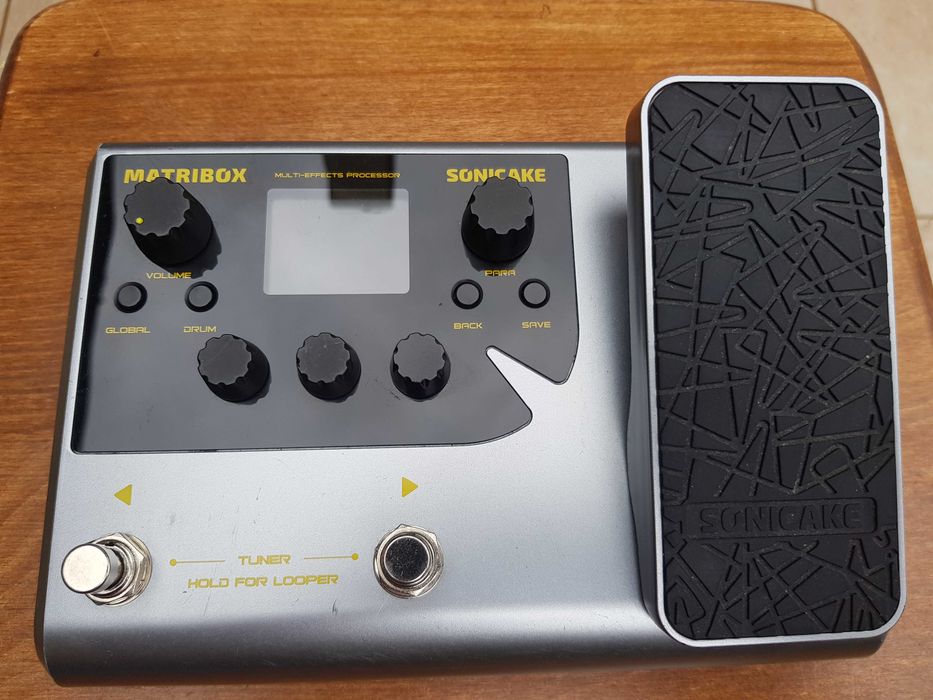 Matribox Multieffects Processor gitarowy.