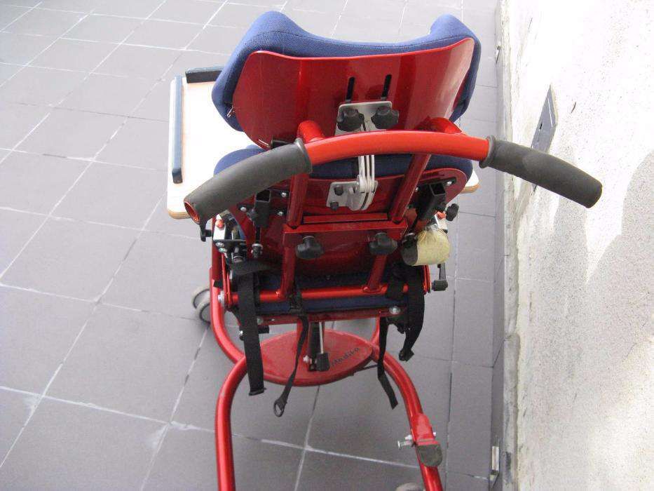 Wózek stabilizujący dla niepełnosprawnych Schuchmann Reha