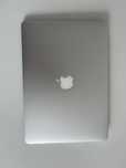MacBook Air Apple