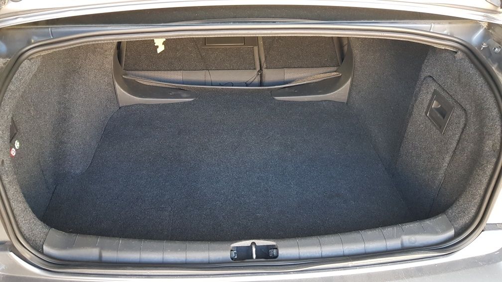 Mata dywan wykładzina dywanik bagaznika opel vectra c sedan hatchback