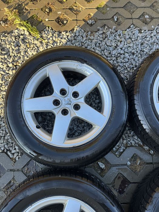 Felgi Peugeot 5x108 205/60/16 opony zima 24rok Citroen Ford Volvo Reno