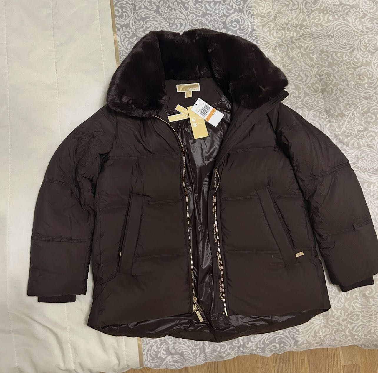 Куртка пуховик Michael Kors, розмір S, коричнева