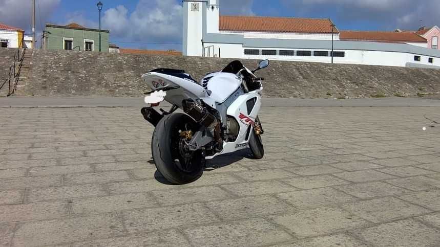 HONDA VTR 1000 SP 02