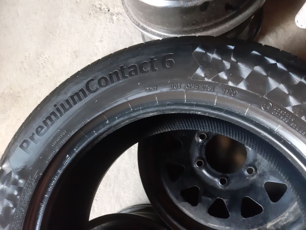 R18 235/60 Continental PremiumContact 6