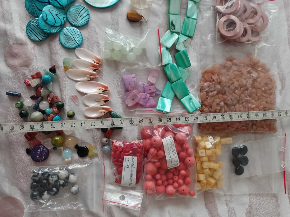 Mega zestaw ponad 0,5kg mix kamieni do tworzenia biżuterii 2
