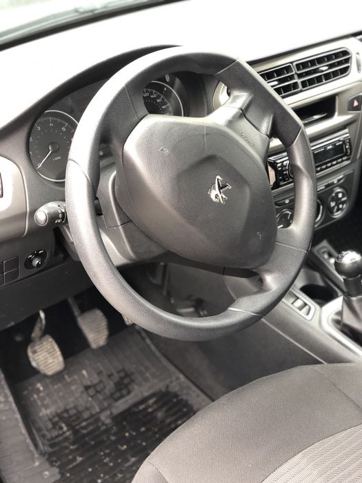Оренда авто Peugeot 301, 1.2 бензин 3200 грн. в тиждень