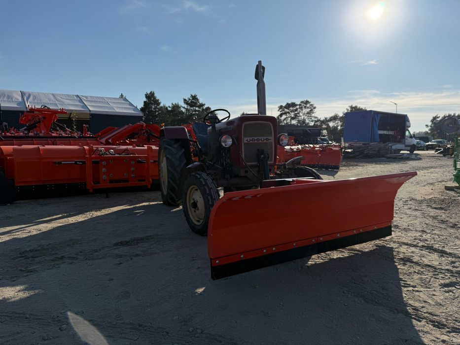 Pług do Śniegu NA PRZÓD CIĄGNIKA - 1.5 m / 2.0 m / 2.5 m - C330 MF-235