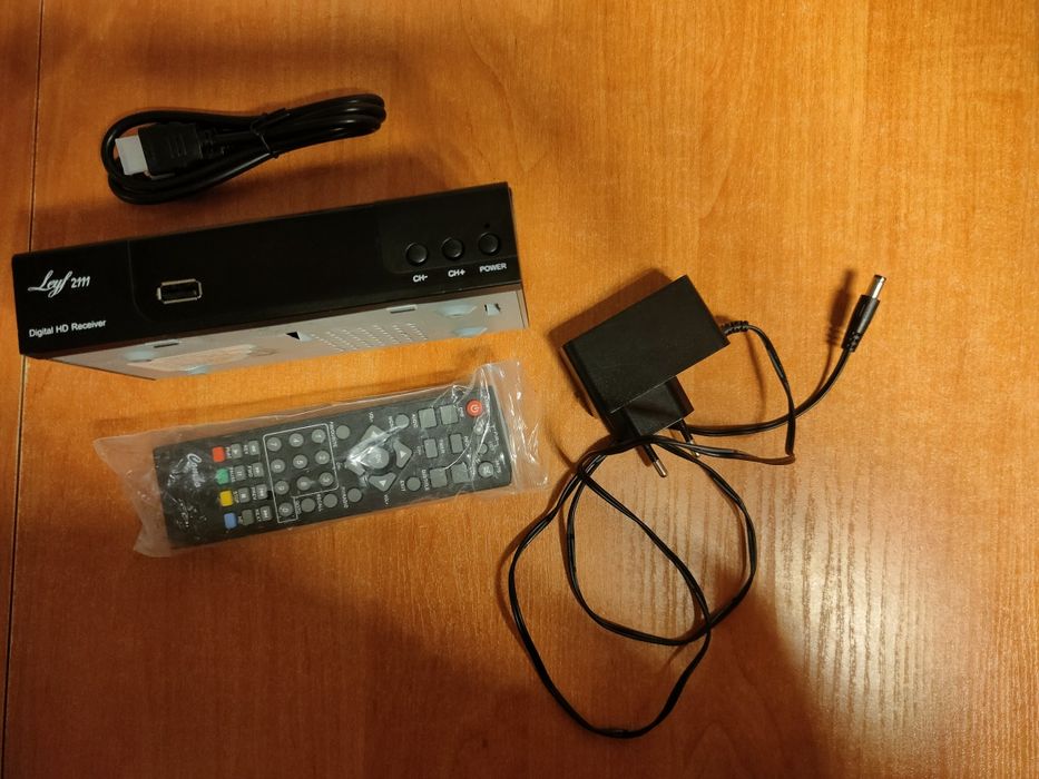 Dekoder DVB-T2/C Leel 2001 H.265 z pilotem