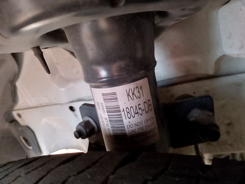 Zwrotnica Macpherson amortyzator ford transit Mk8 2.0 TDCi 23rok Lewy