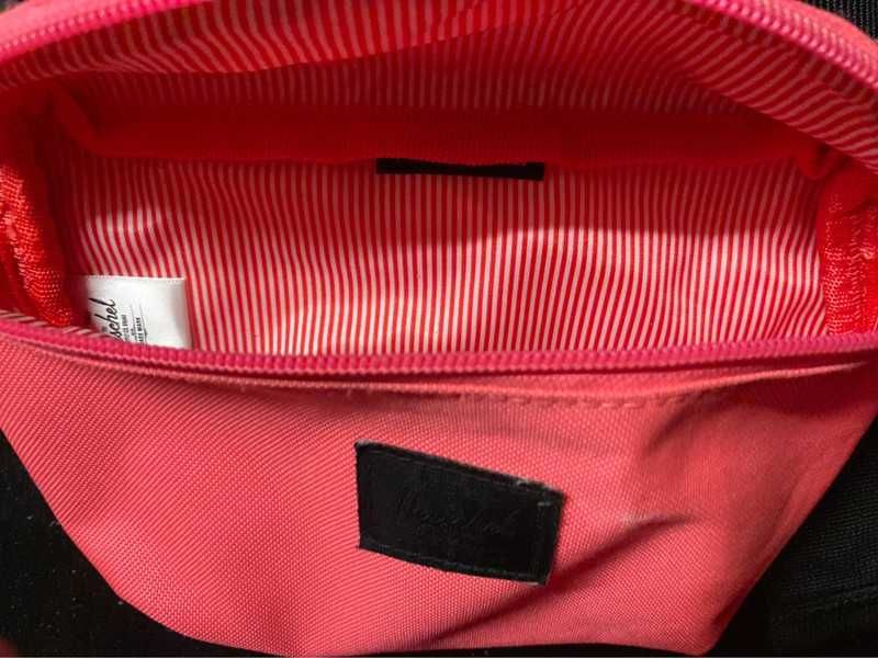 Bolsa Herschel - Fourteen Hip Pack Neon Pink / Black