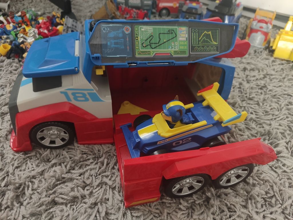Auto mobilne Chase`a