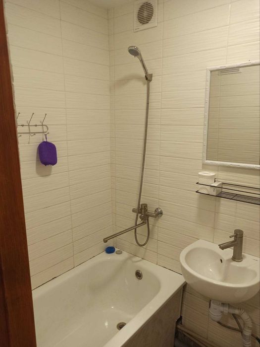 Продам 1к. гостинка, район Новые дома, 16 800 у.е.(404456)