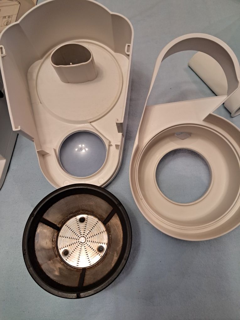 Соковыжималка PHILIPS HR 2820