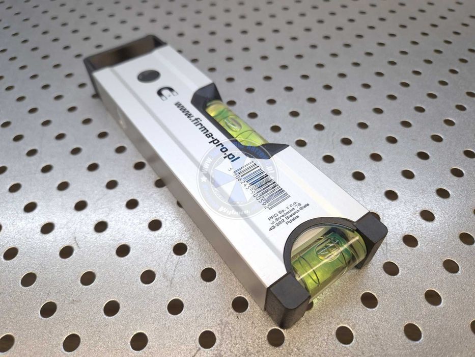 Poziomica 18cm Poziomica Anodowana z Magnesem PRO600 18cm PRO