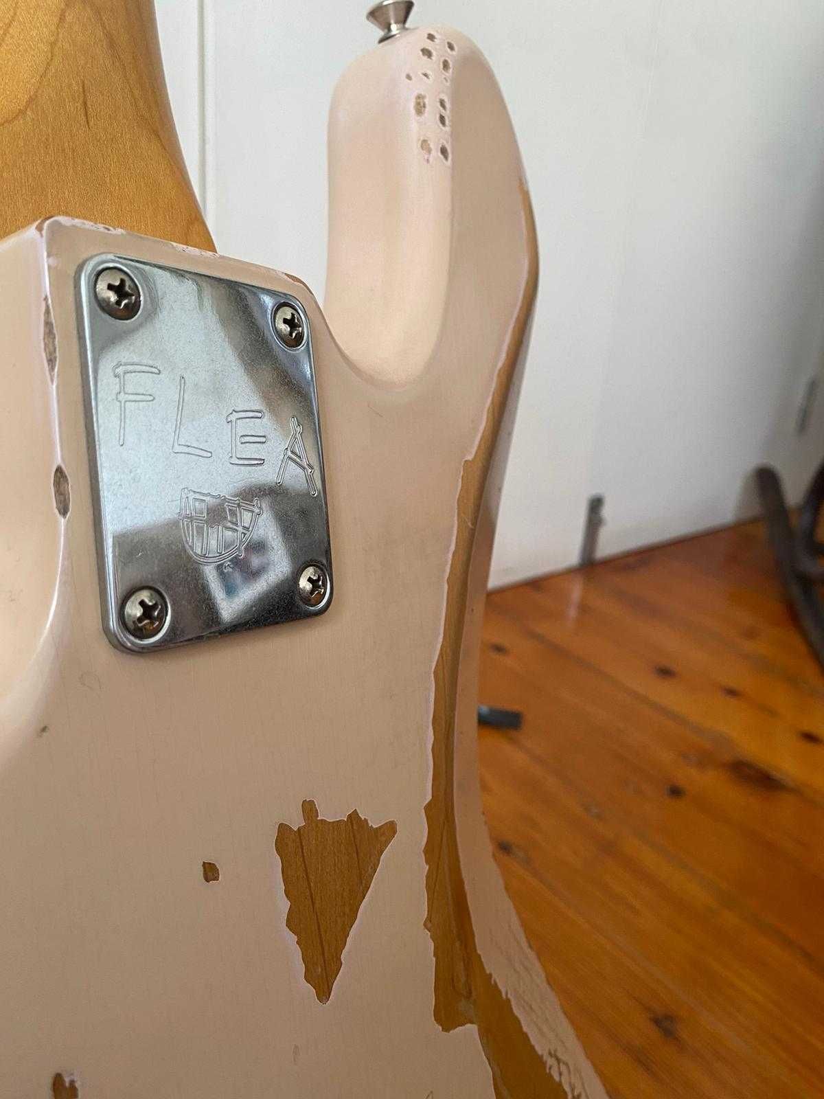 Fender Flea Jazz Bass