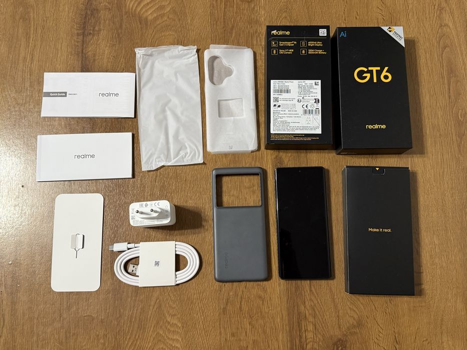 Realme GT6 16/512 jak nowy + ładowarka 120W SuperVOOC + etui