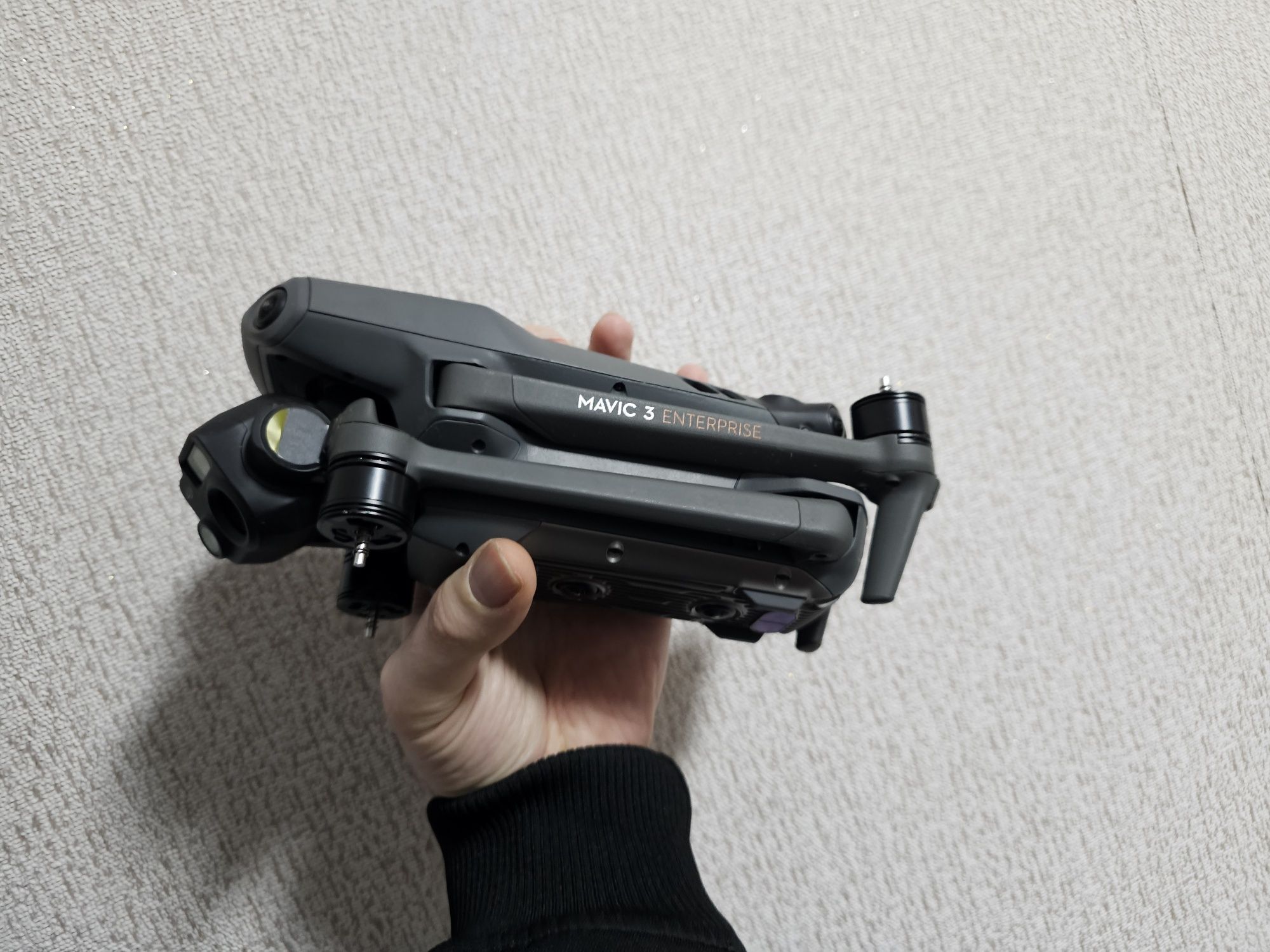 Квадрокоптер, дрон Dji mavic 3t enterprise с тепловизором