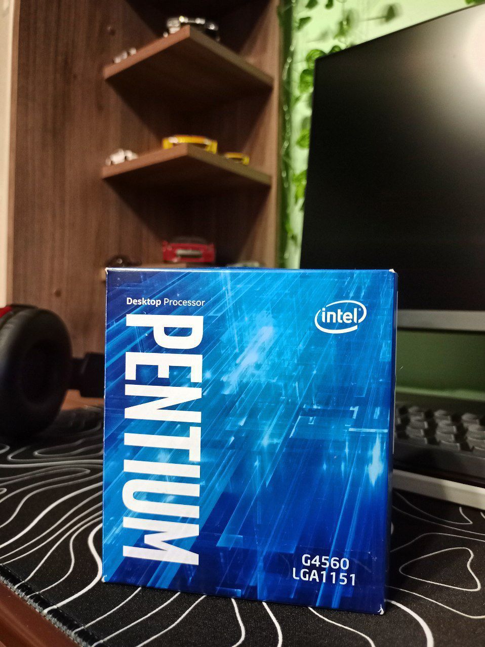 Продам процессор intel pentium 4560 BOX