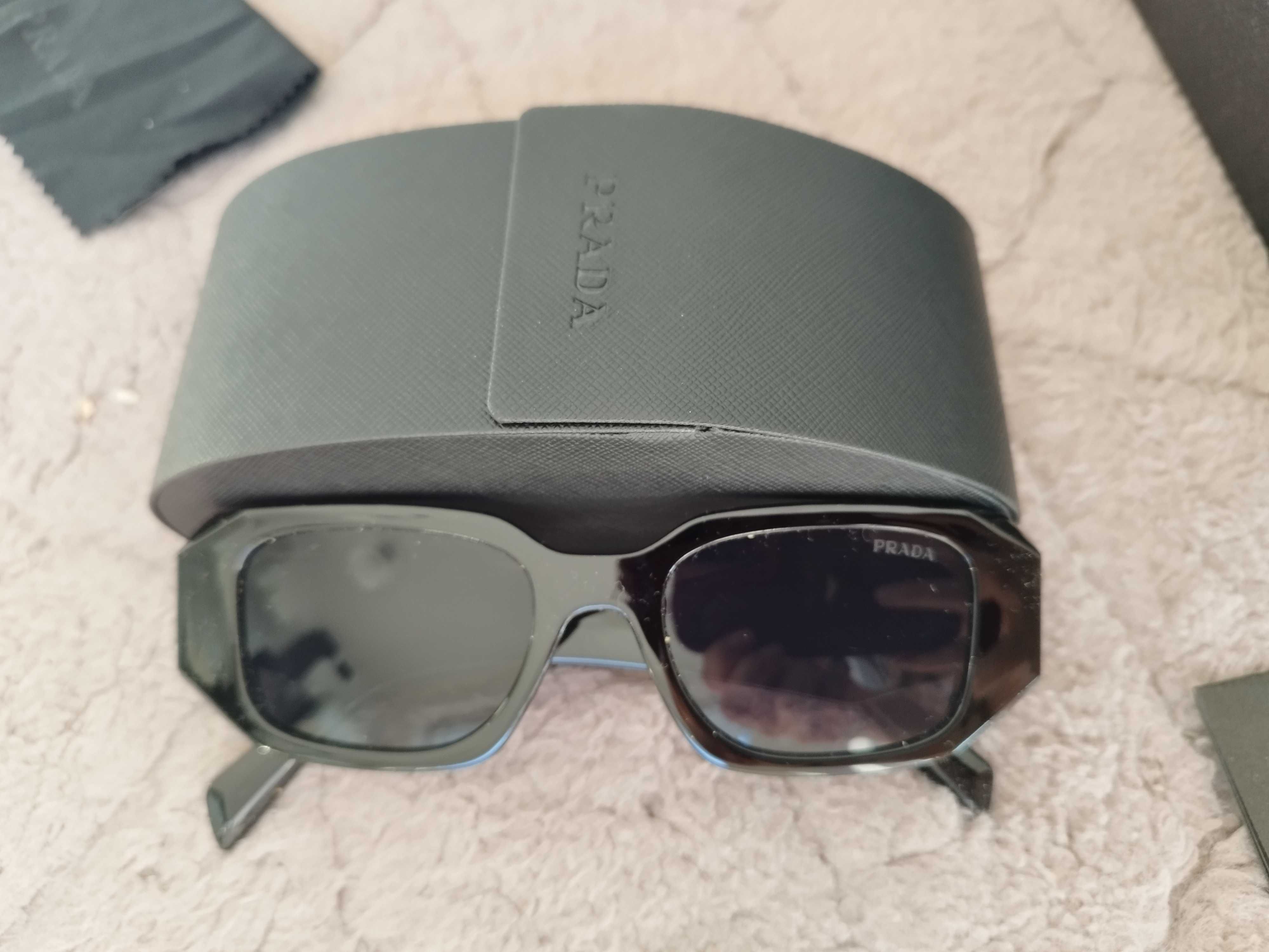 Okulary przeciwsłoneczne Prada