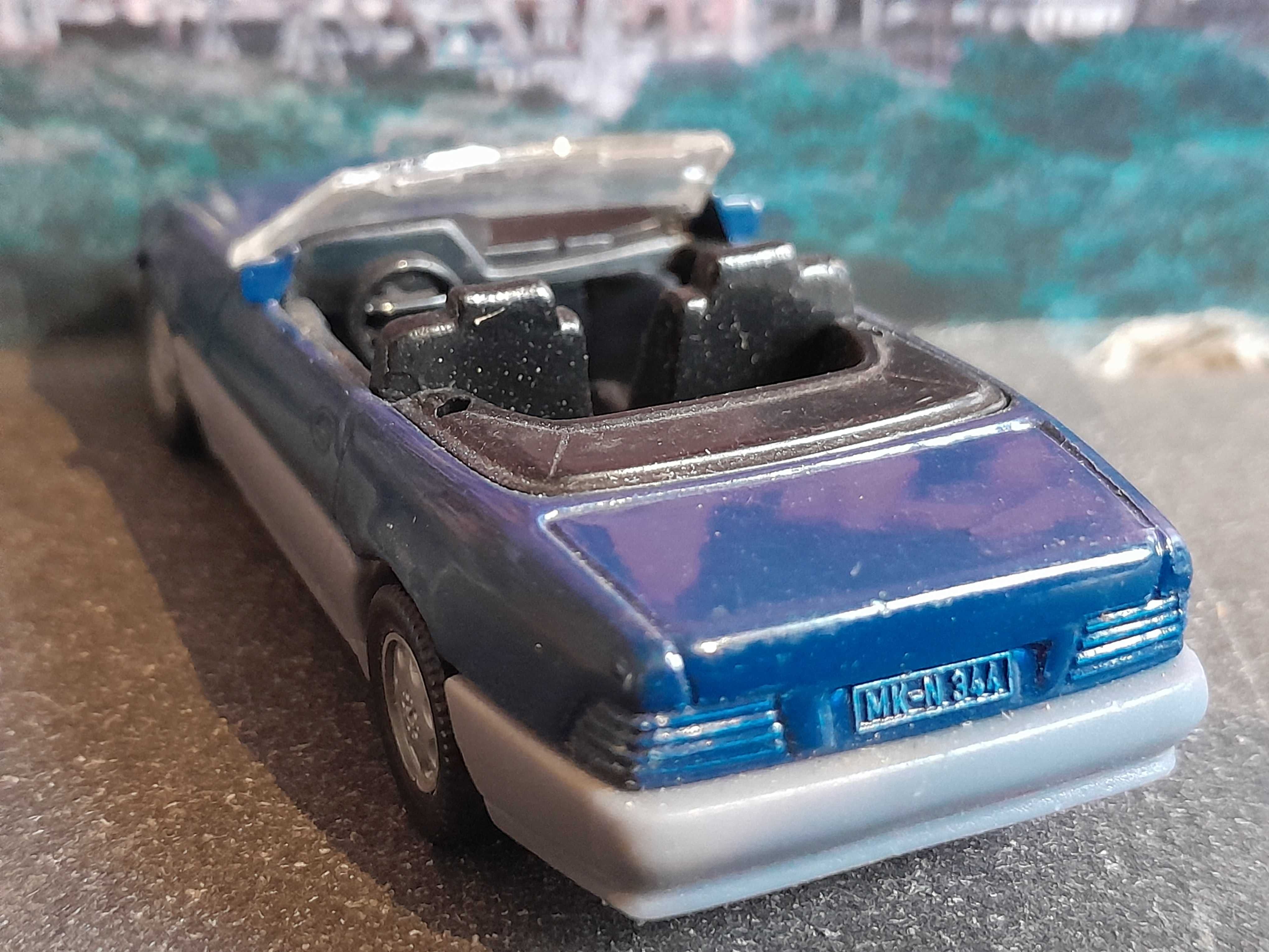 Stary resorak SIKU Mercedes Benz 500 SL Cabrio do kolekcji