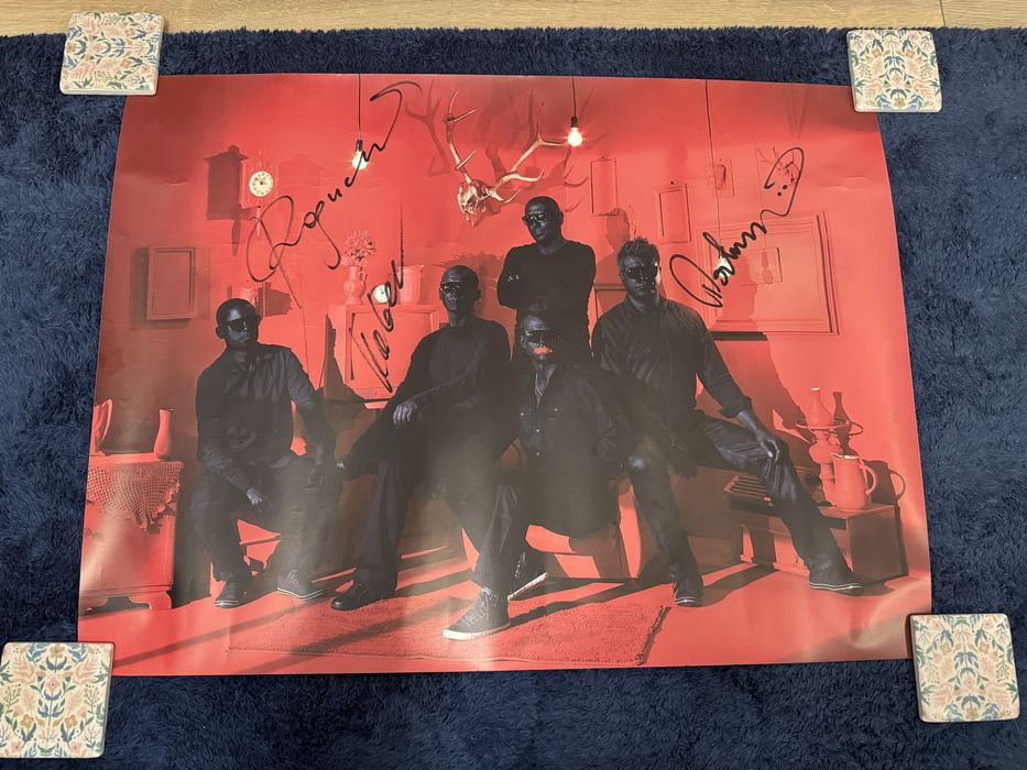 Plakat z autografami COMA 60x80