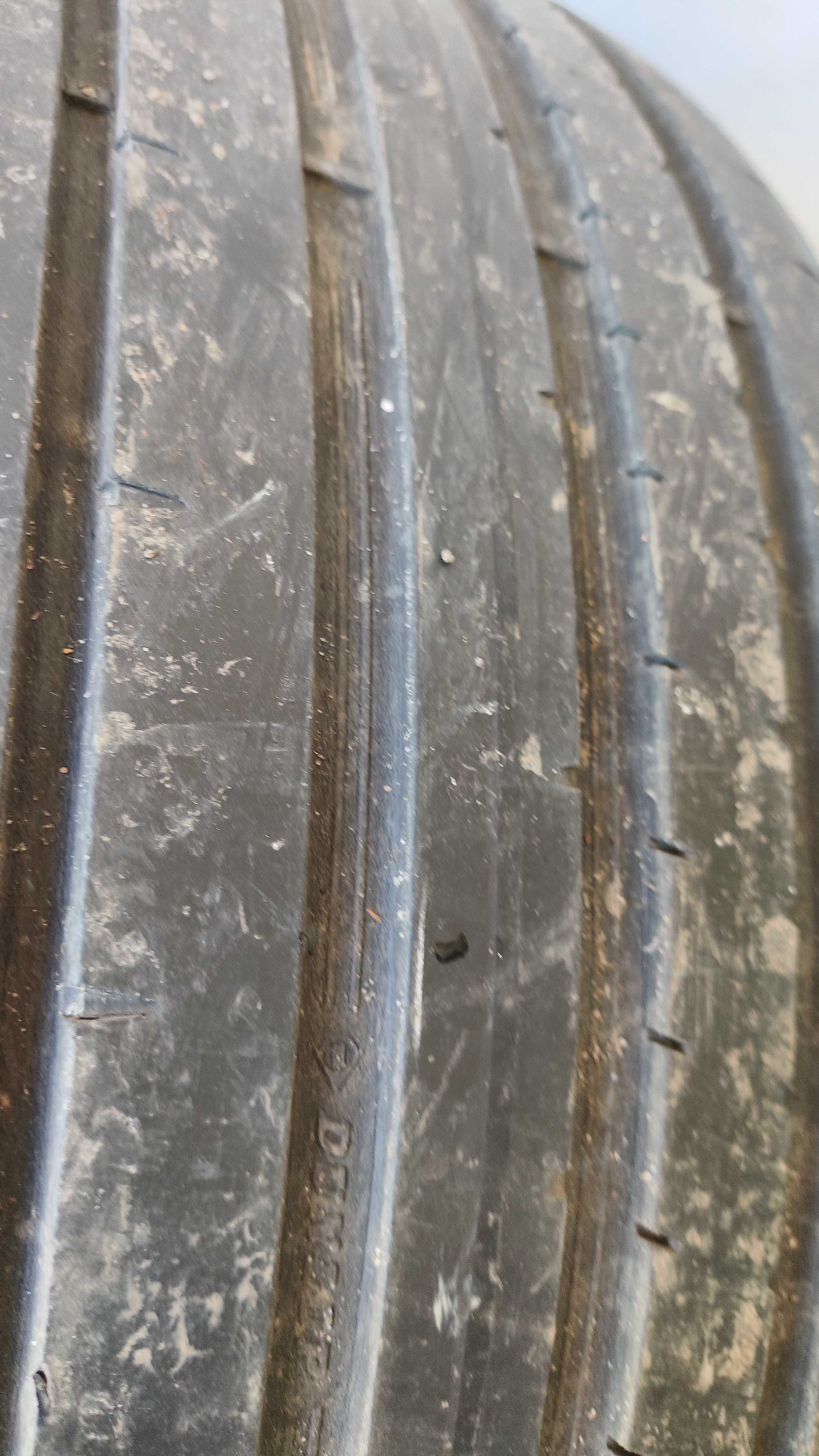 Шина Dunlop 235 45 R18 98Y