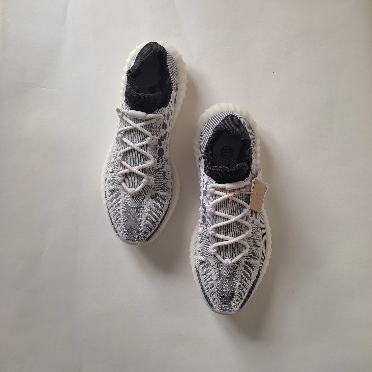 Adidas Yeezy 350 V2 CMPCT Panda