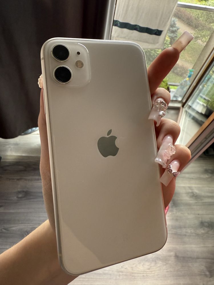 iPnone 11 (64GB)