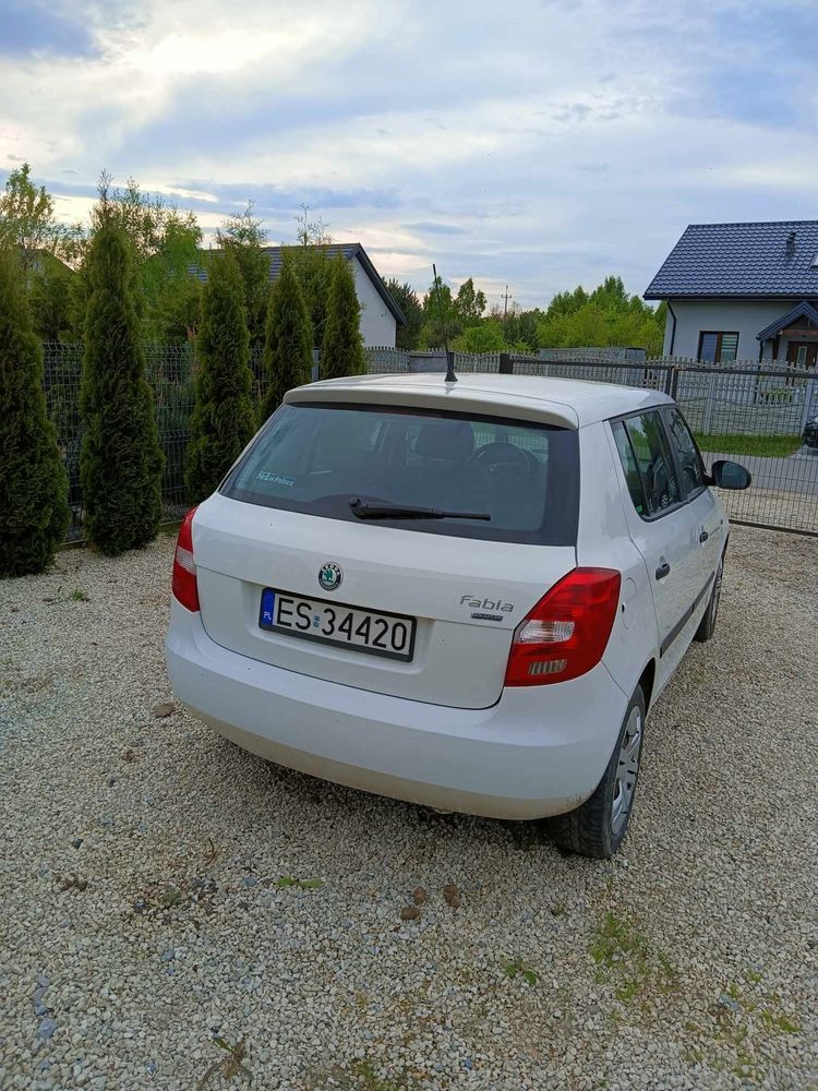 Samochod skoda fabia