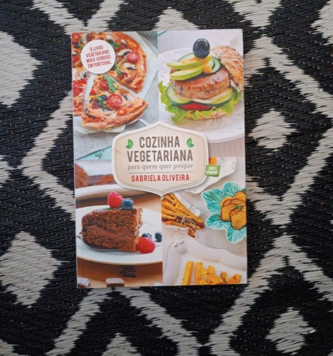 Livros esotéricos e sobre vegetarianismo