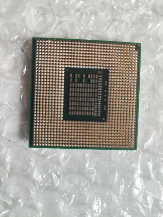 procesor Intel Core i5-2430M.