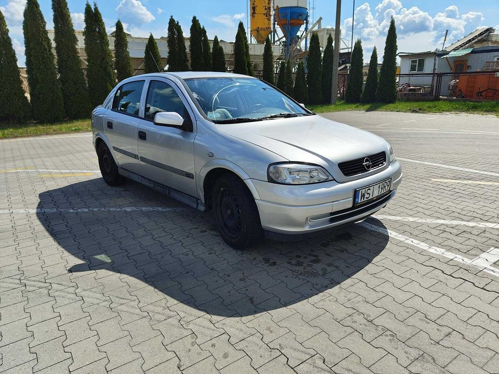 Opel Astra 1.6 B+G