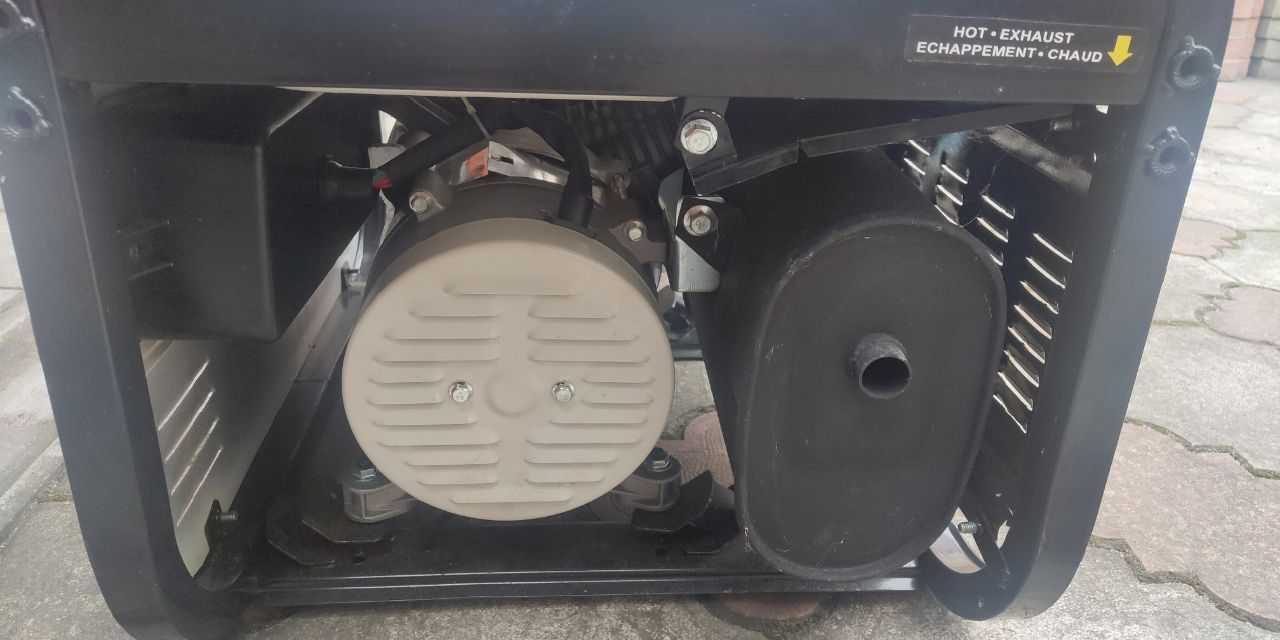 Генератор бензиновий  Swiss Kraft SK8500W 6.5кВт
