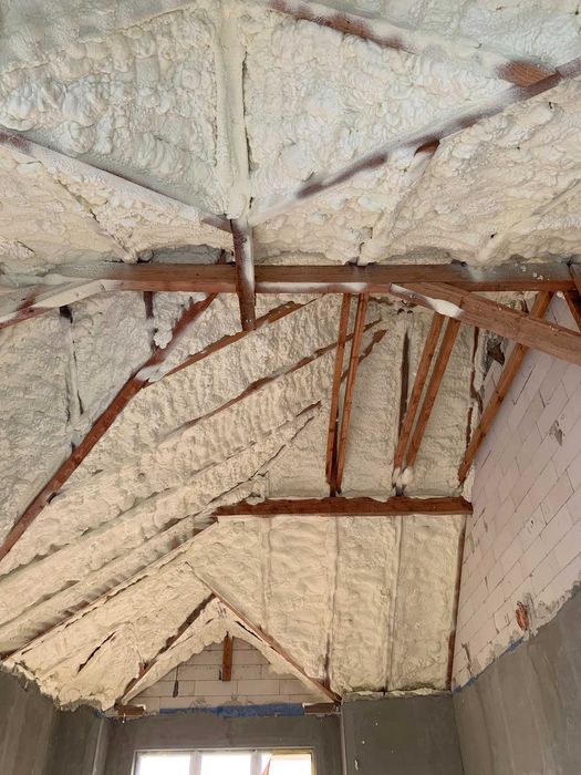 Утеплення Пінопоілуретаном Піною (ППУ) МАнсадів, перекриття, ангарів