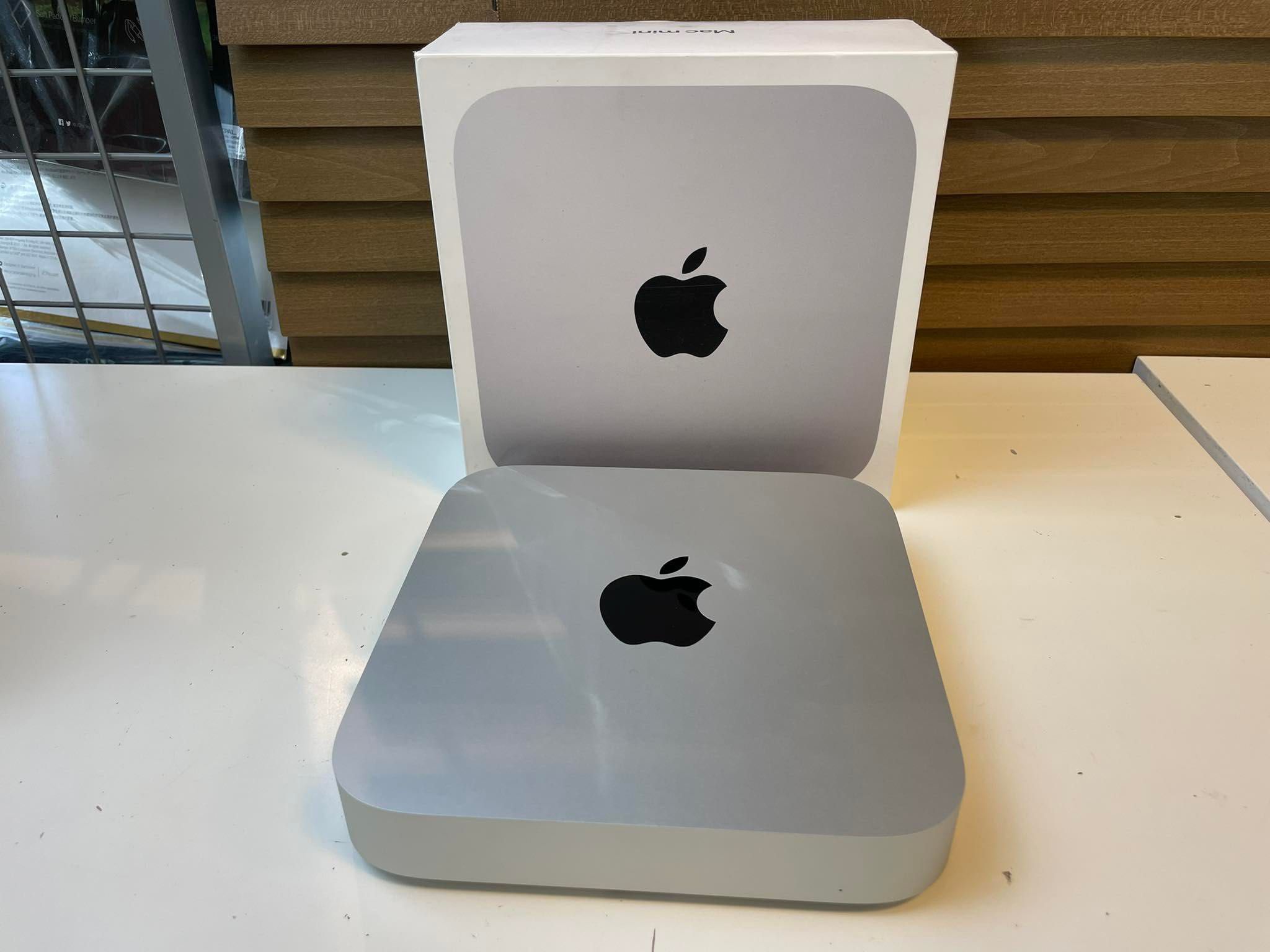 Apple Mac mini M1 A2348 z przeznaczeniem na części