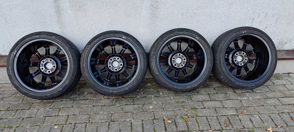 Felgi aluminiowe 18 cali BMW z oponami letnimi BARUM
