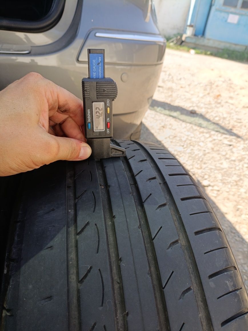 Продам літню резину 195/45R16