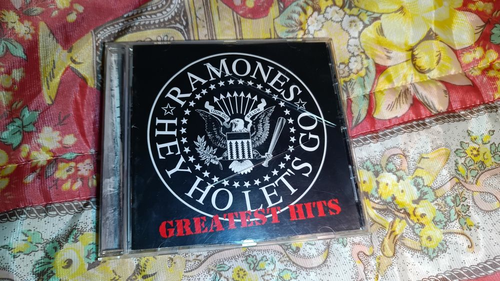 Ramones_Hey Ho Lets go