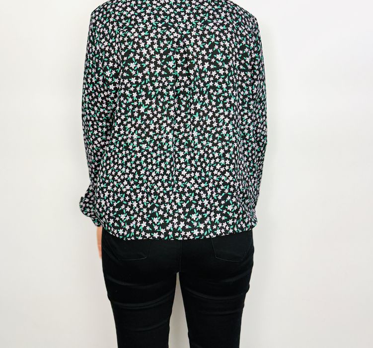 Bluzka w kwiaty M 38