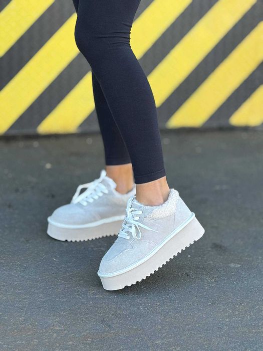 Жіночі зимові черевики на хутрі (36-41) замшеві білі, Ботинки, UGG