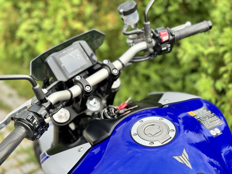 YAMAHA MT-09 MT09 full akrapovic  niski przebieg 3x kluczyk ksiazka